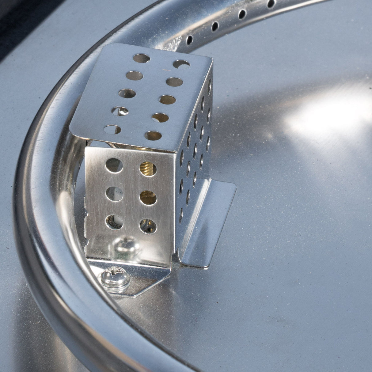 Anchorage - Wood Square Fire Pit 40, 000 Btu - Gray