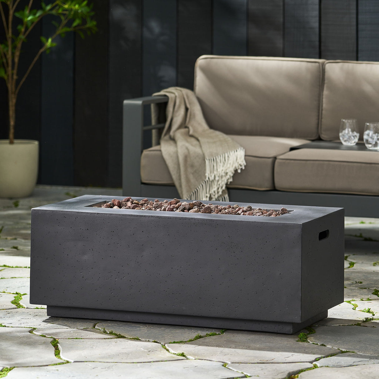 Contemporary Outdoor 40,000 Btu Propane Fire Pit