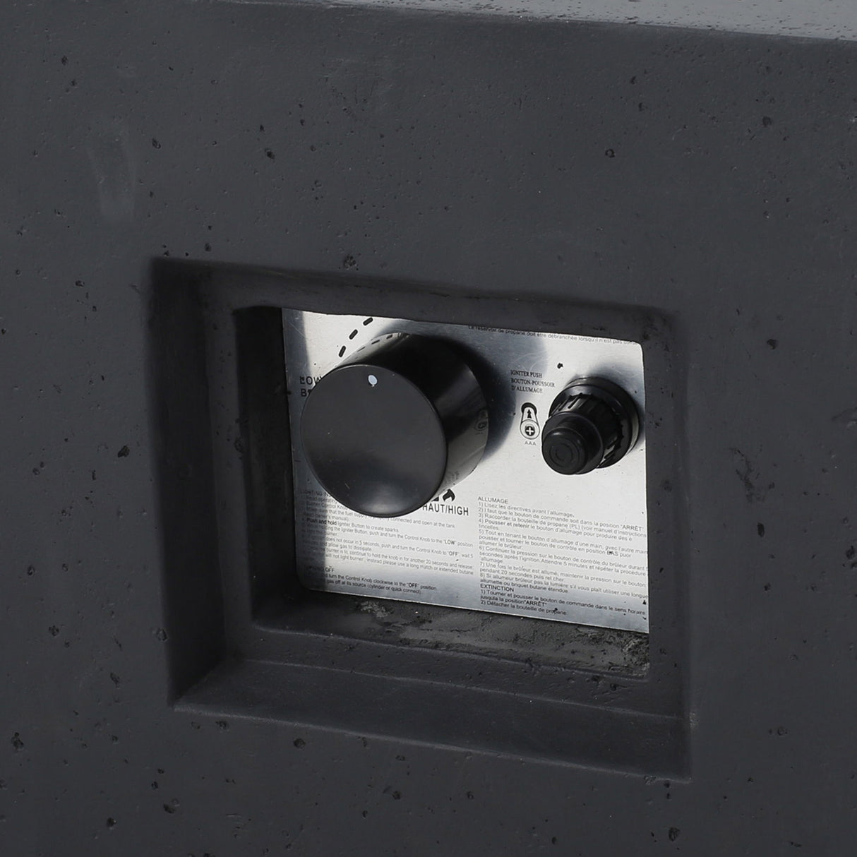 Modern 50,000 Btu Square Fire Table With Propane Tank