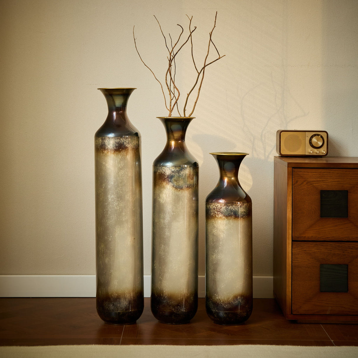 Modern Droplet Shaped Floor Vase Set, Glazed Metal Decorative Vases 3 Piece Home Accent For Living Room - Gold / White