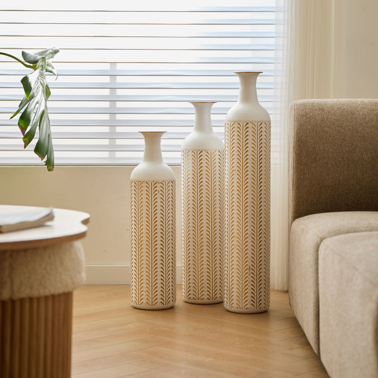 Floor Metal Vase Modern Style Decoration Home Metal Vase 3 Piece Set Gorgeous Home Decoration Large Glazed Metal Vase - Gold / White